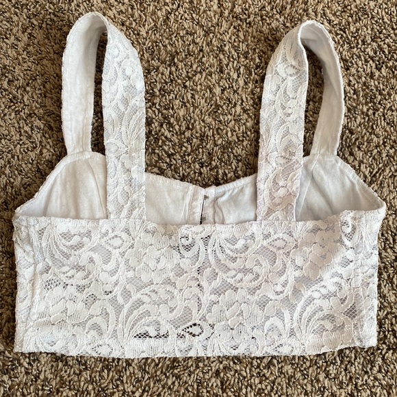 Urban Outfitters Front Hook Crop Top - Picture 3 of 4